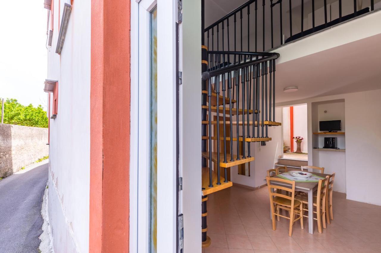 La Terrazza Sul Giardino Apartment Procida Exterior photo