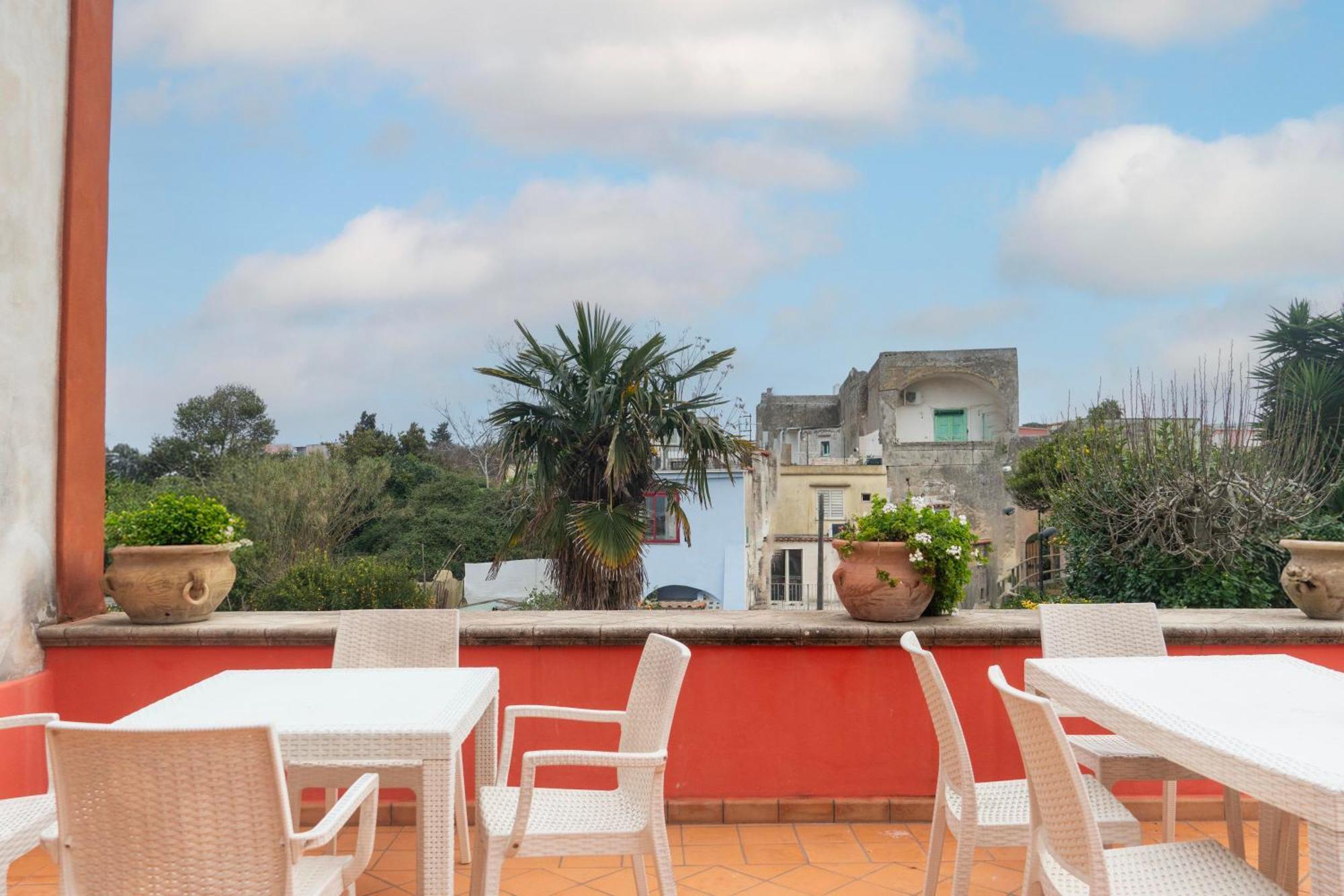La Terrazza Sul Giardino Apartment Procida Exterior photo